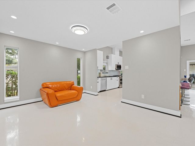 5603 Grape Street, Houston, TX 77096