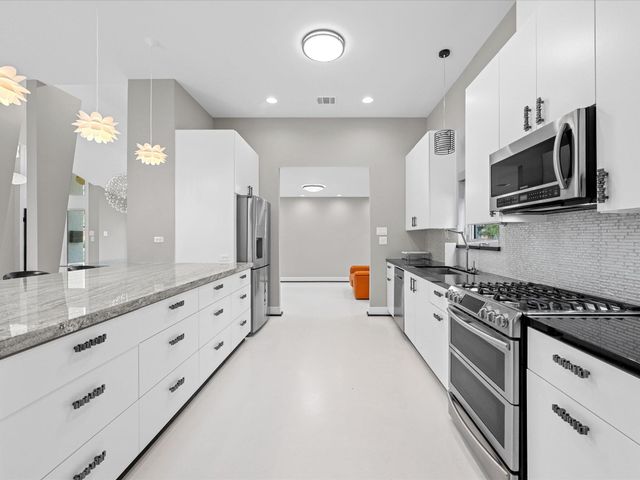 5603 Grape Street, Houston, TX 77096