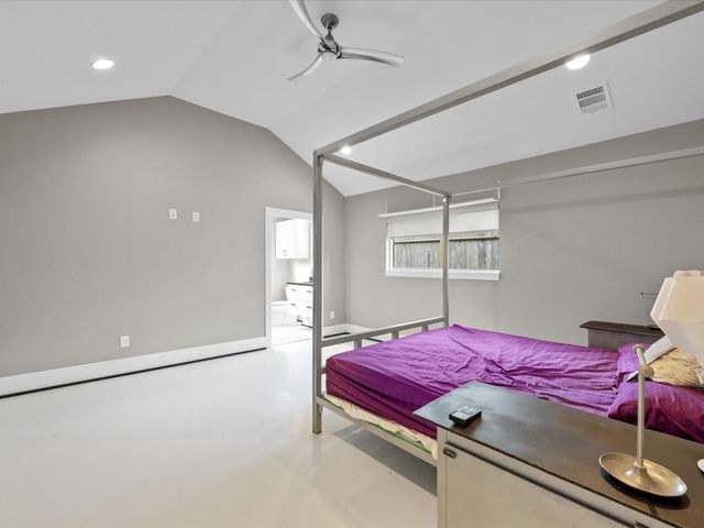 5603 Grape Street, Houston, TX 77096