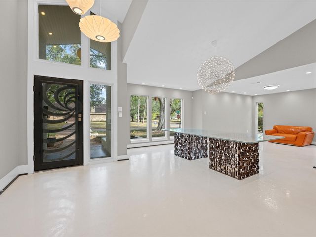 5603 Grape Street, Houston, TX 77096