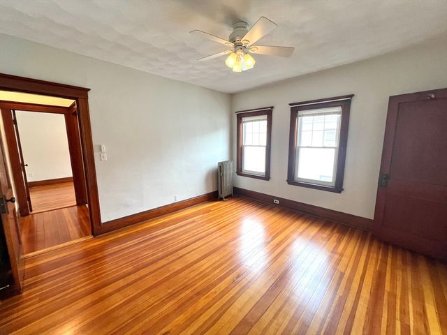 171 School St 1, Watertown, MA 02472