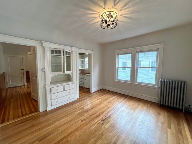 171 School St 1, Watertown, MA 02472