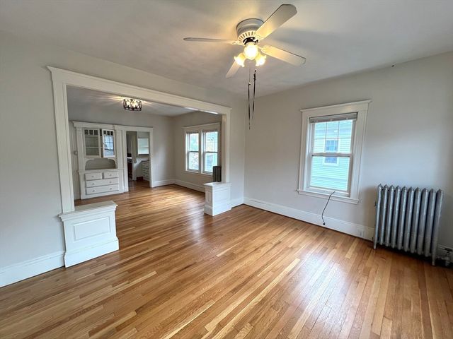 171 School St 1, Watertown, MA 02472