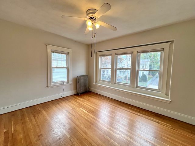171 School St 1, Watertown, MA 02472