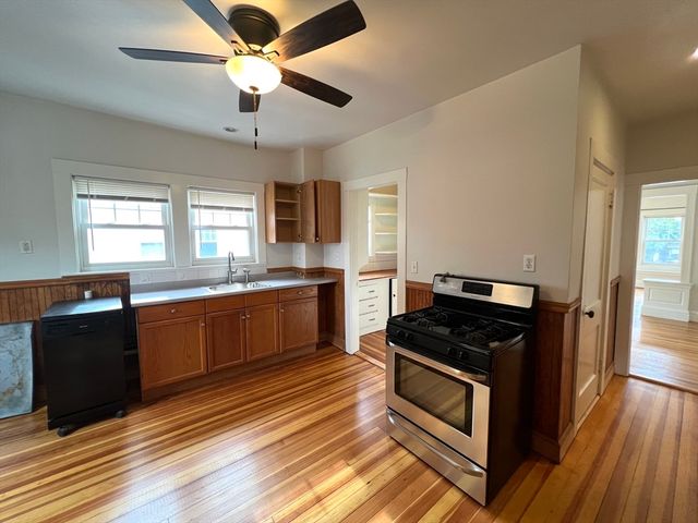 171 School St 1, Watertown, MA 02472