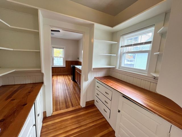 171 School St 1, Watertown, MA 02472