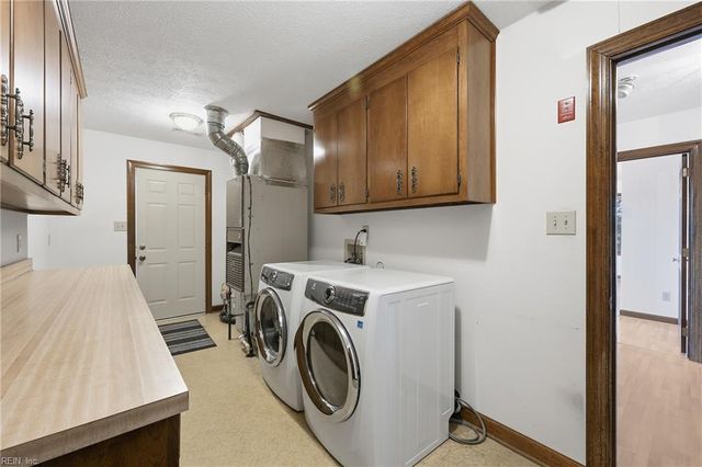 14494 Bowling Green RD, Windsor, VA 23487