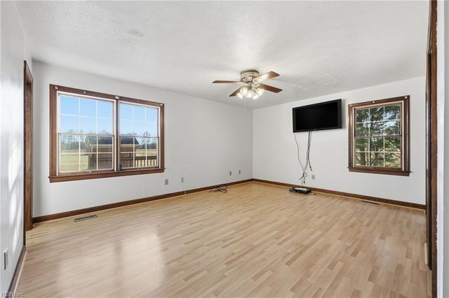 14494 Bowling Green RD, Windsor, VA 23487