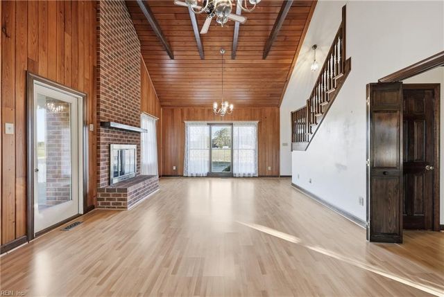 14494 Bowling Green RD, Windsor, VA 23487