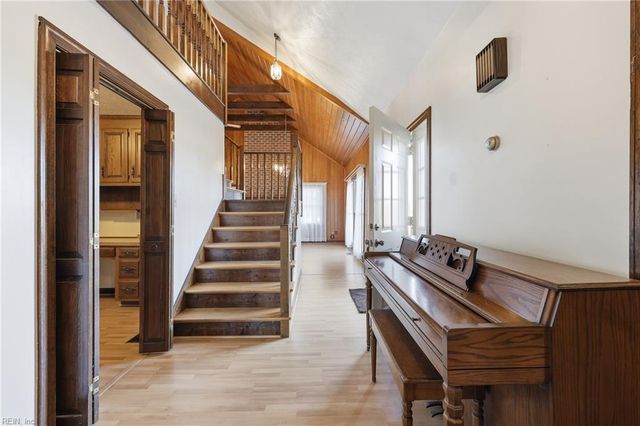 14494 Bowling Green RD, Windsor, VA 23487