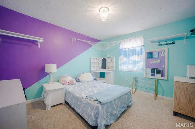 104 Chouteau Trace Parkway, Granite City, IL 62040