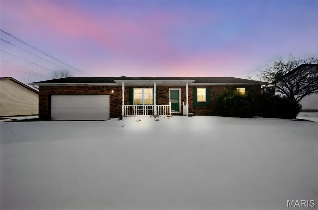 104 Chouteau Trace Parkway, Granite City, IL 62040