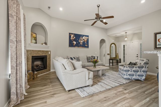 1513 Jeter Way, Murfreesboro, TN 37129