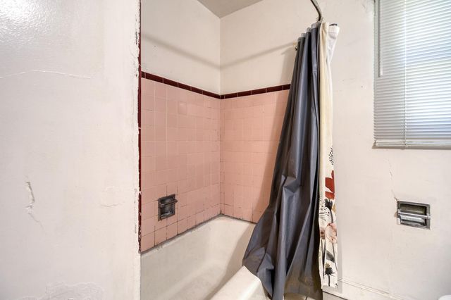 1241 Marilyn St, Modesto, CA 95350