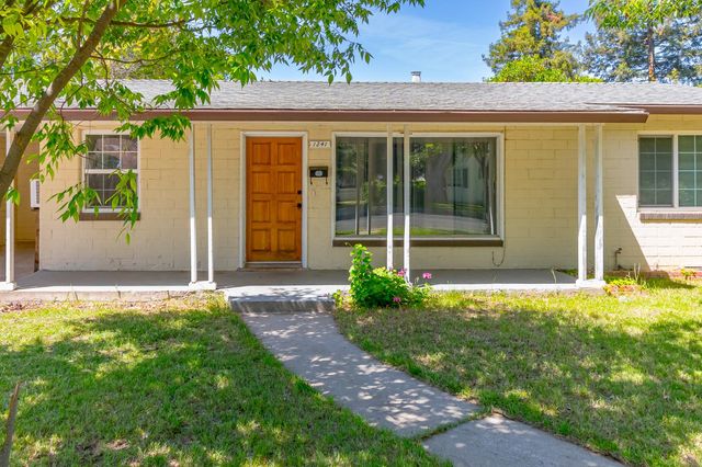 1241 Marilyn St, Modesto, CA 95350