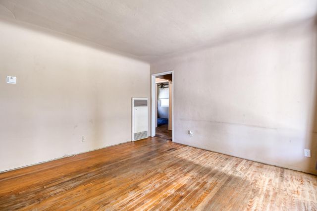 1241 Marilyn St, Modesto, CA 95350