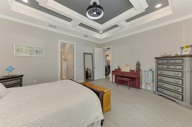 292 VILLORESI BOULEVARD, North Venice, FL 34275