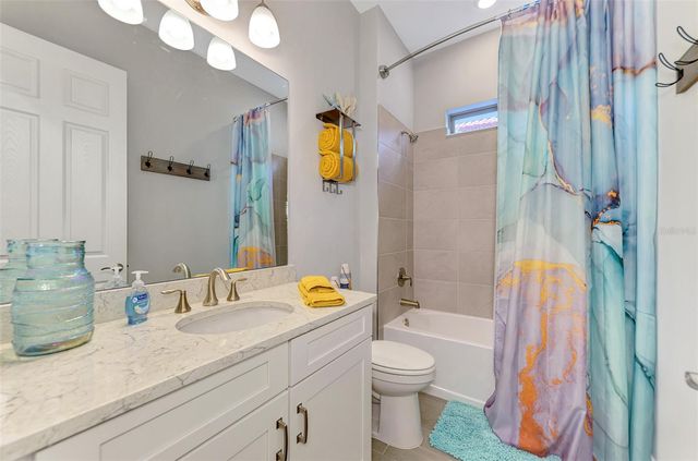 292 VILLORESI BOULEVARD, North Venice, FL 34275