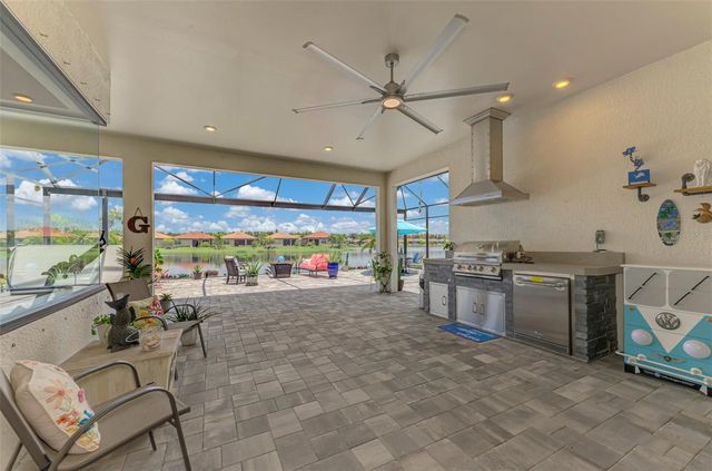 292 VILLORESI BOULEVARD, North Venice, FL 34275