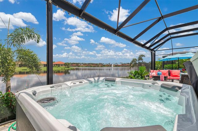292 VILLORESI BOULEVARD, North Venice, FL 34275