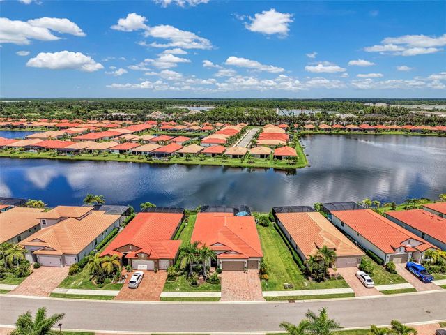292 VILLORESI BOULEVARD, North Venice, FL 34275