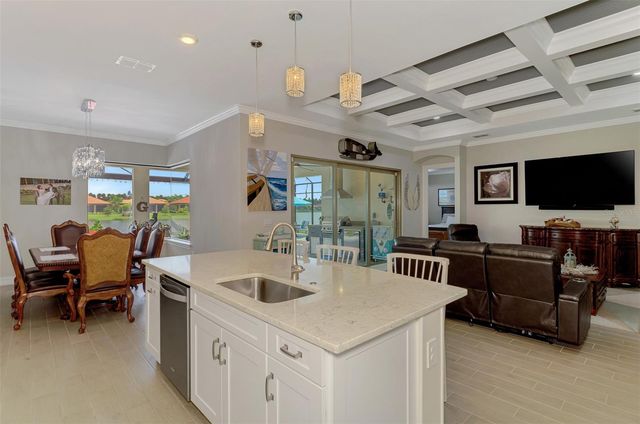 292 VILLORESI BOULEVARD, North Venice, FL 34275