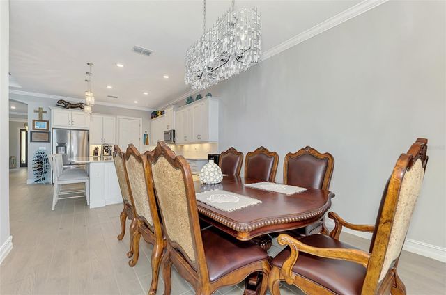 292 VILLORESI BOULEVARD, North Venice, FL 34275