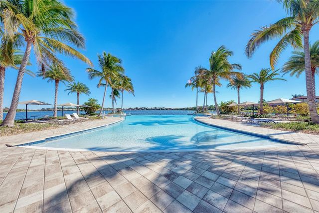 292 VILLORESI BOULEVARD, North Venice, FL 34275