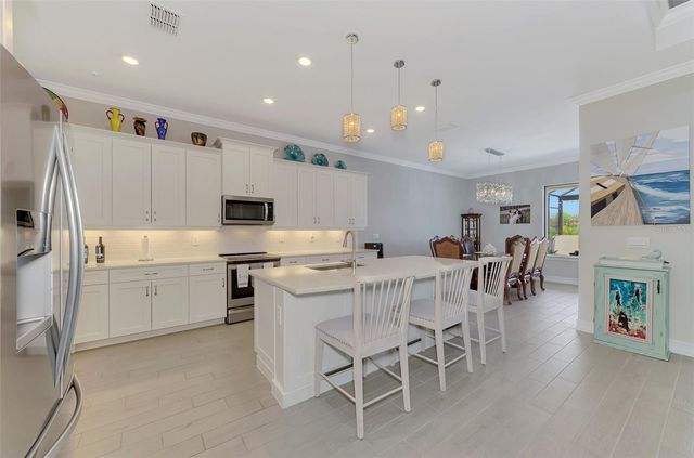 292 VILLORESI BOULEVARD, North Venice, FL 34275