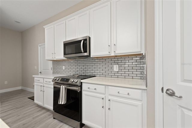 11543 CHARNOCK DRIVE, Windermere, FL 34786