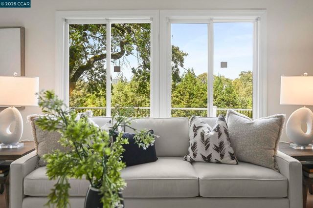 823 La Gonda Way, Danville, CA 94526