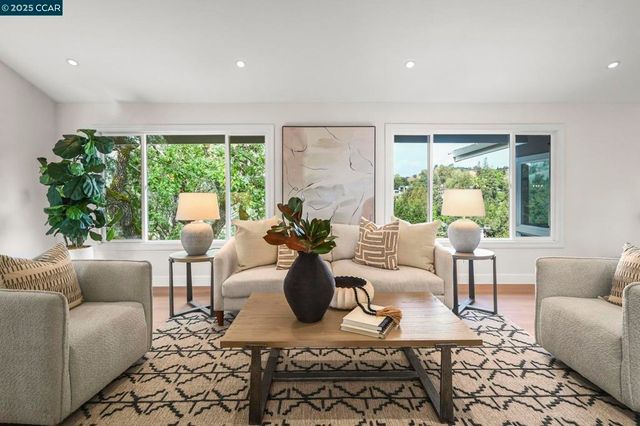 823 La Gonda Way, Danville, CA 94526
