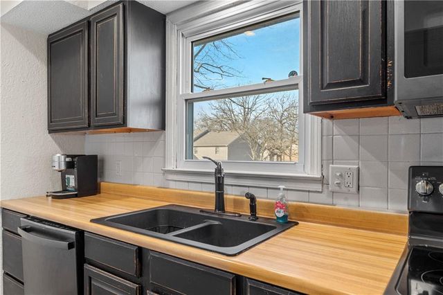 18958 S 1491 Road, Nevada, MO 64772