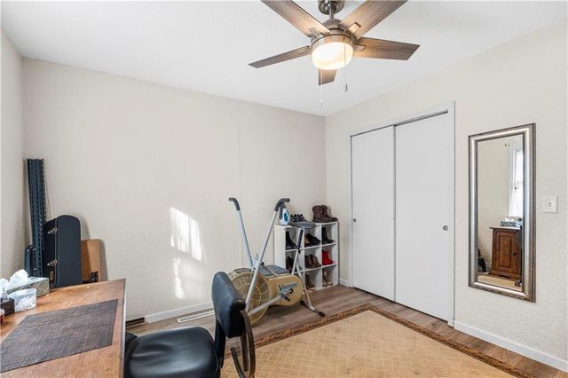 18958 S 1491 Road, Nevada, MO 64772