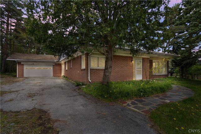 4155 Makyes Road, Onondaga, NY 13215