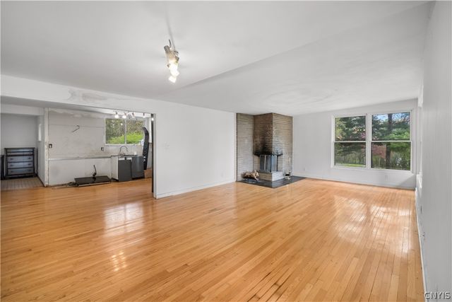 4155 Makyes Road, Onondaga, NY 13215