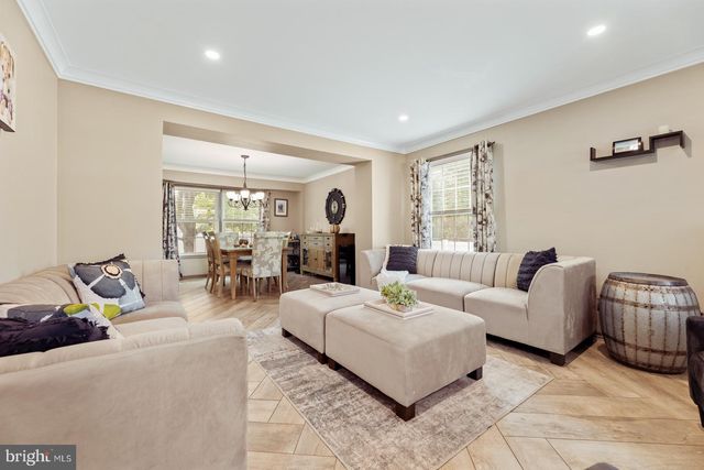 1389 FOUNTAIN RD, Newtown, PA 18940