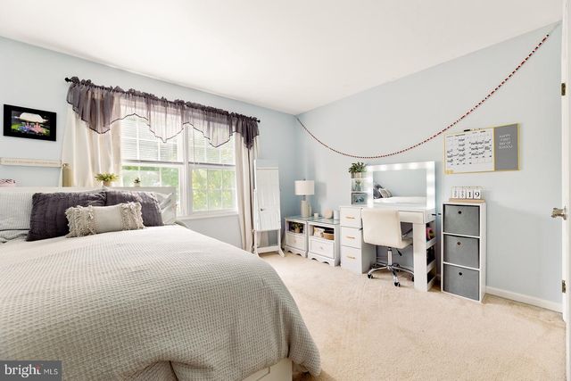 1389 FOUNTAIN RD, Newtown, PA 18940