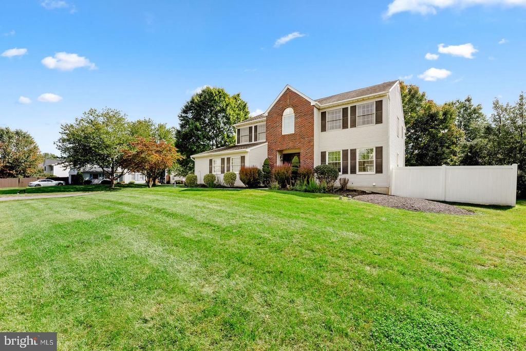 1389 FOUNTAIN RD, NEWTOWN, PA 18940 — photo 2