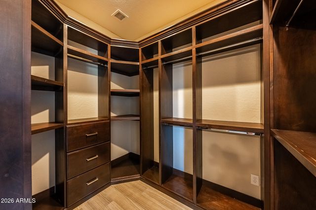 1527 E GARY Way, Phoenix, AZ 85042