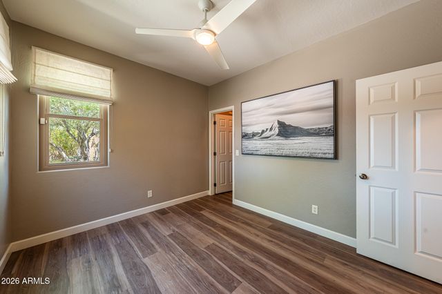 1527 E GARY Way, Phoenix, AZ 85042