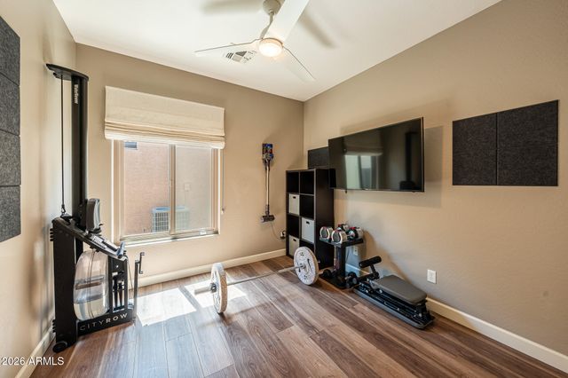 1527 E GARY Way, Phoenix, AZ 85042