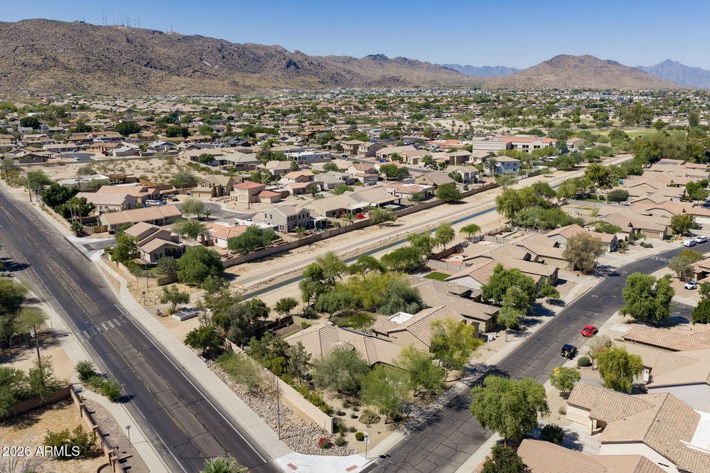 Image 53 of property listing at 1527 E GARY Way, Phoenix, AZ 85042