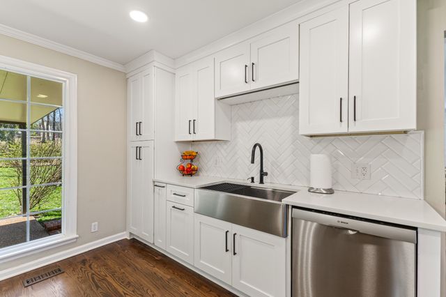 107 Nathan Forest Dr, Hendersonville, TN 37075