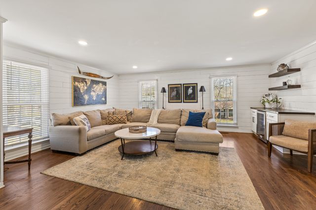 107 Nathan Forest Dr, Hendersonville, TN 37075