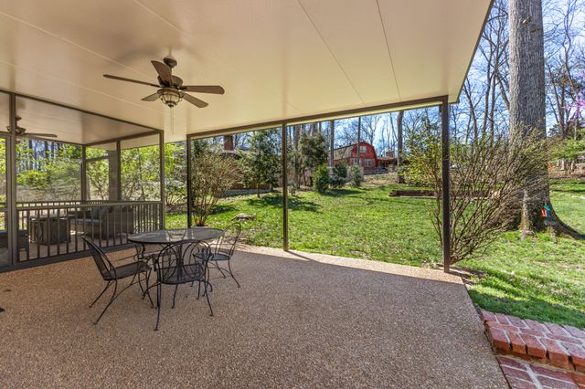 107 Nathan Forest Dr, Hendersonville, TN 37075