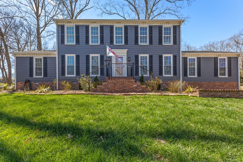 107 Nathan Forest Dr, Hendersonville, TN 37075