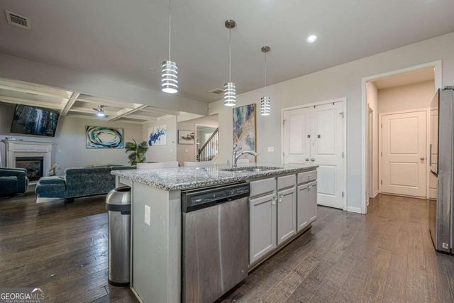 534 Paden Bluff Trail, Lawrenceville, GA 30044