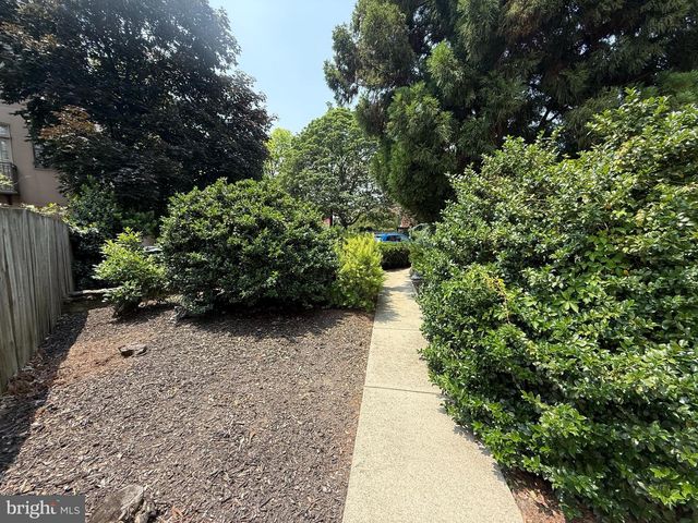 1516 NORTH ST, Philadelphia, PA 19130