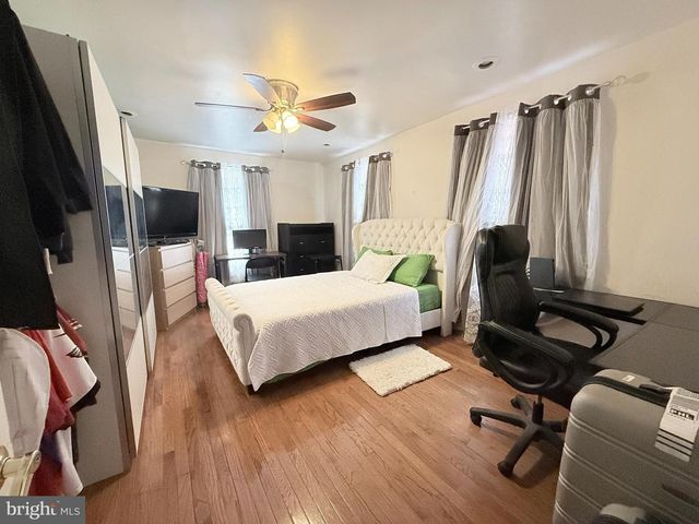 1516 NORTH ST, Philadelphia, PA 19130